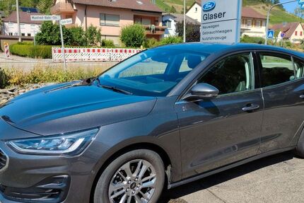 Ford Focus 26.000 km 20.990 &euro; Illingen - Schützingen 75428
