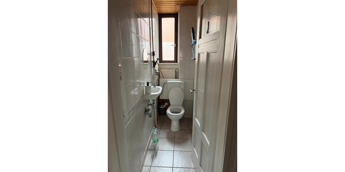 Etagenwohnung Stuttgart Bad Cannstatt - 3 Zimmer, 90 m&sup2;, 1.400&euro; | Angebot:25483483