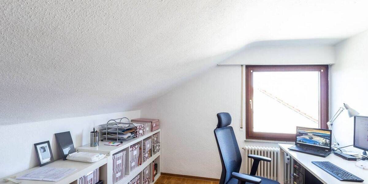 Mehrfamilienhaus, Wohnhaus Bietigheim-Bissingen Bietigheim - 9 Zimmer, 242 m&sup2;, 1.095.000&euro; | Angebot:25728651