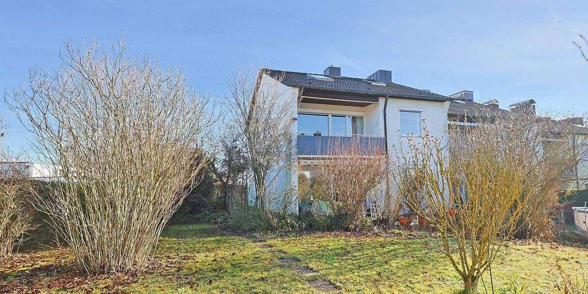 Reihenendhaus Sindelfingen Mitte - 7 Zimmer, 155 m&sup2;, 595.000&euro; | Angebot:25702479