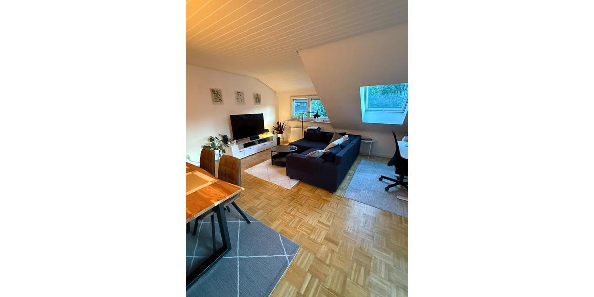 Dachgeschoßwohnung Weissach - 3.5 Zimmer, 81 m&sup2;, 930&euro; | Angebot:27548227