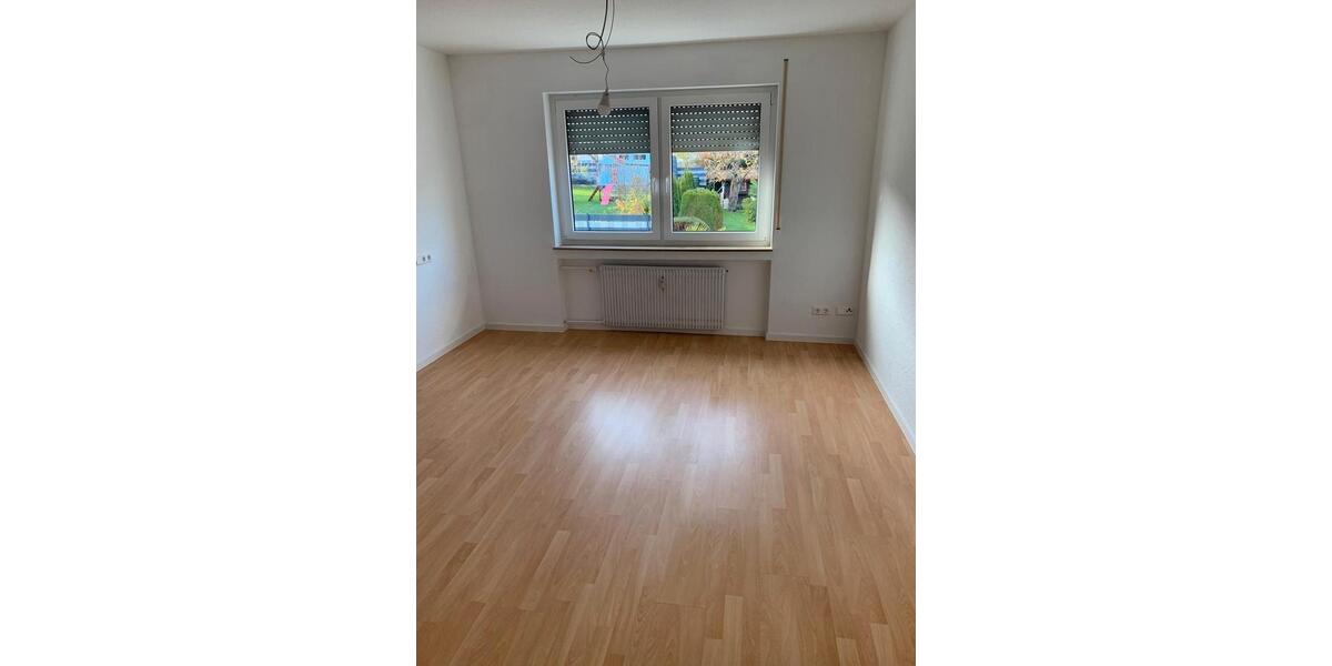Erdgeschoßwohnung Winnenden - 3 Zimmer, 65 m&sup2;, 900&euro; | Angebot:26341254