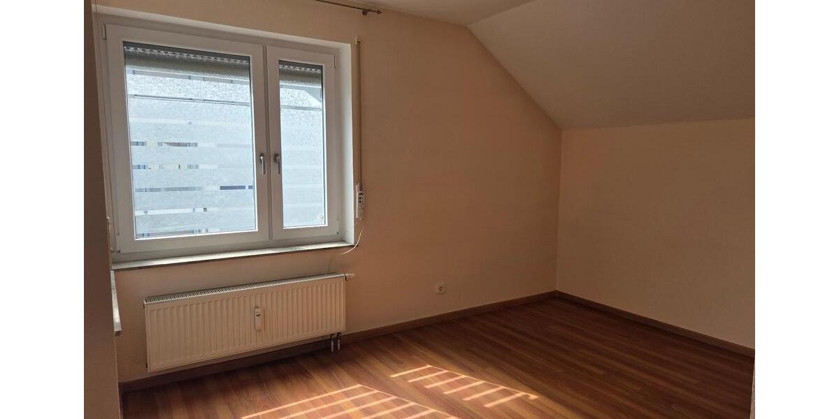 Dachgeschoßwohnung Plochingen - 3 Zimmer, 103 m&sup2;, 295.000&euro; | Angebot:26606972