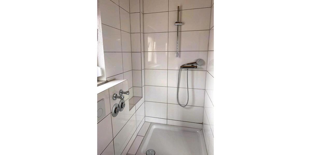 Erdgeschoßwohnung Sindelfingen - 3 Zimmer, 100 m&sup2;, 1.600&euro; | Angebot:27552461