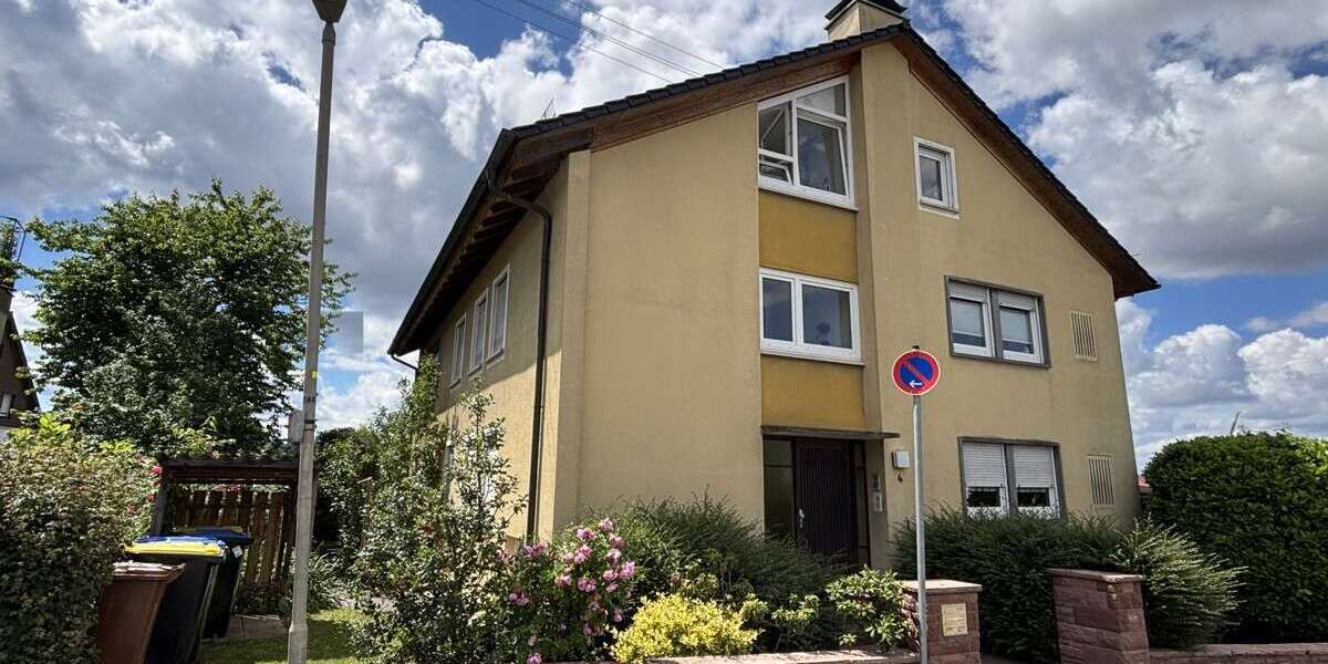 Einfamilienhaus Winnenden - 13 Zimmer, 340 m&sup2;, 858.000&euro; | Angebot:27547070