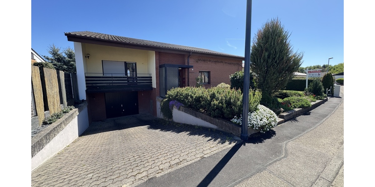 Freistehendes Haus mit Wärmepumpe in ruhiger, gehobener Lage von Lienzingen - Einfamilienhaus Mühlacker | Angebot:26505661