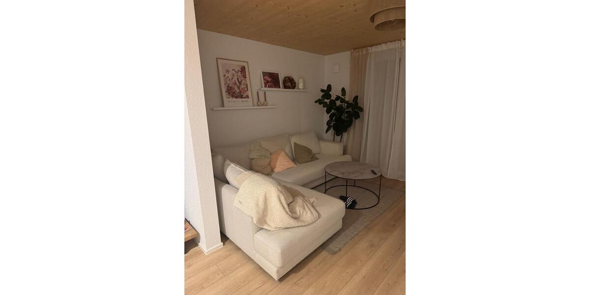 Reihenhaus Ludwigsburg Oßweil - 5.5 Zimmer, 108 m&sup2;, 1.950&euro; | Angebot:25643747