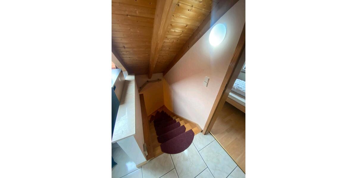 Dachgeschoßwohnung Schorndorf - 2 Zimmer, 48 m&sup2;, 850&euro; | Angebot:26223592
