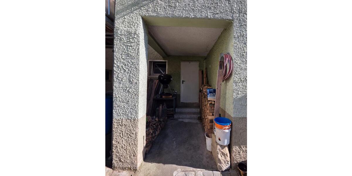 Doppelhaushälfte Lauffen am Neckar - 5 Zimmer, 160 m&sup2;, 240.000&euro; | Angebot:26889762