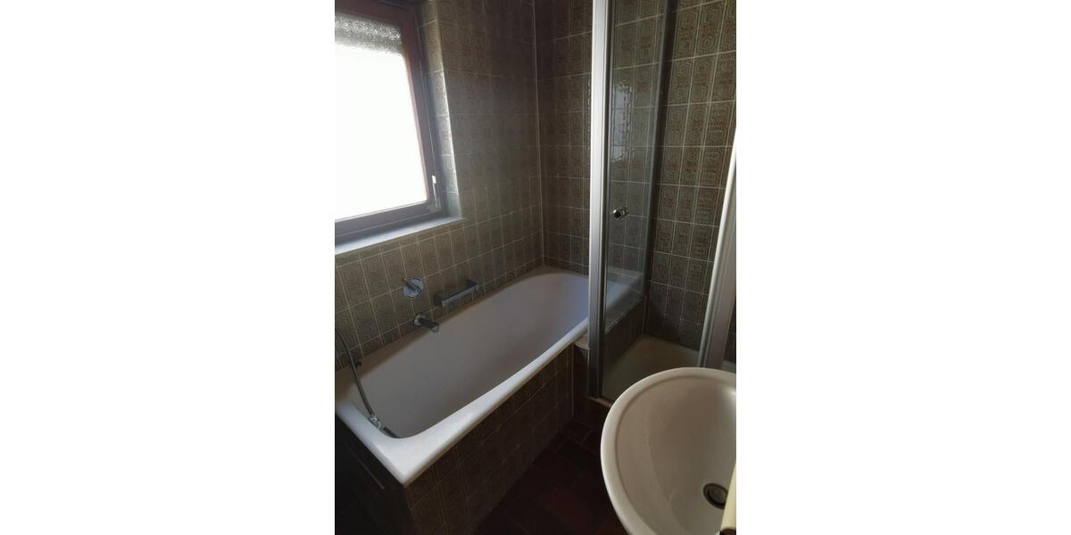 Etagenwohnung Ludwigsburg - 3.5 Zimmer, 80 m&sup2;, 290.000&euro; | Angebot:26941693