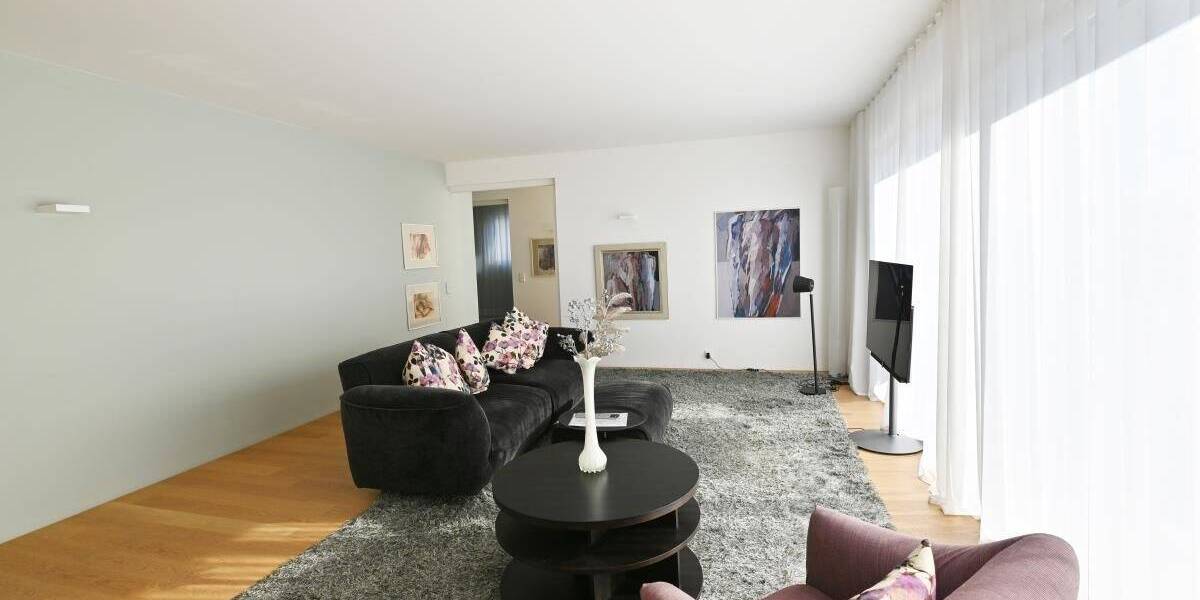Etagenwohnung Ludwigsburg Ost - 4 Zimmer, 196 m&sup2;, 2.350&euro; | Angebot:25662459