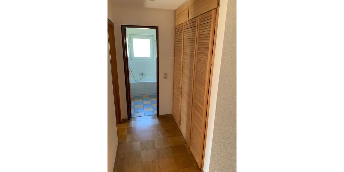 Etagenwohnung Denkendorf - 2.5 Zimmer, 80 m&sup2;, 890&euro; | Angebot:25928791