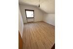 Dachgeschoßwohnung Leingarten - 3 Zimmer, 70 m&sup2;, 910&euro; | Angebot:26326703