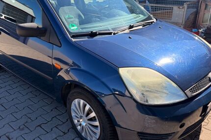 Ford Fiesta 160.000 km 800 &euro; Sindelfingen 71069