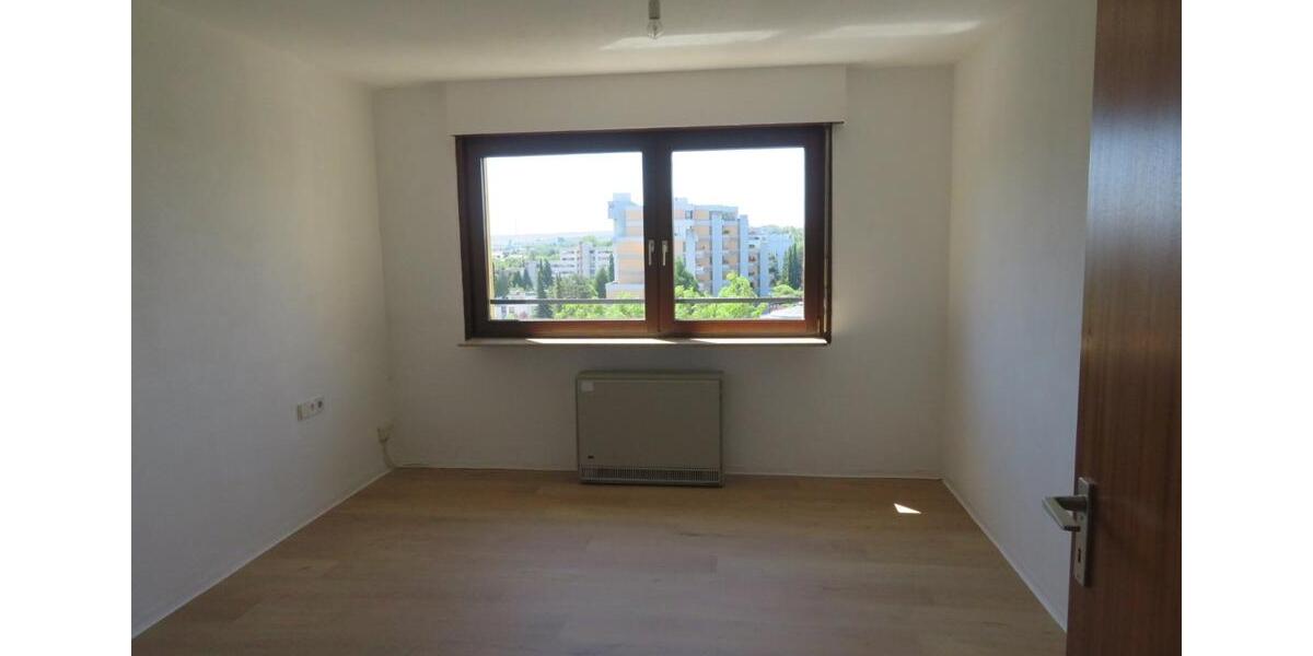 Etagenwohnung Sindelfingen Eichholz - 3 Zimmer, 86 m&sup2;, 290.000&euro; | Angebot:25550899