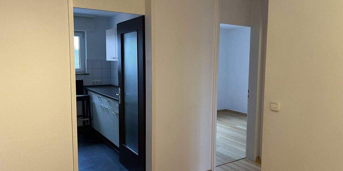 Etagenwohnung Stuttgart Möhringen - 3 Zimmer, 76 m&sup2;, 330.000&euro; | Angebot:25755946