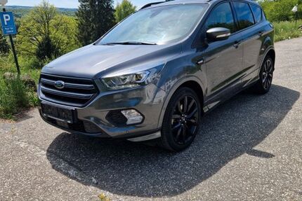 Ford Kuga 74.000 km 15.650 &euro; Böblingen 71032