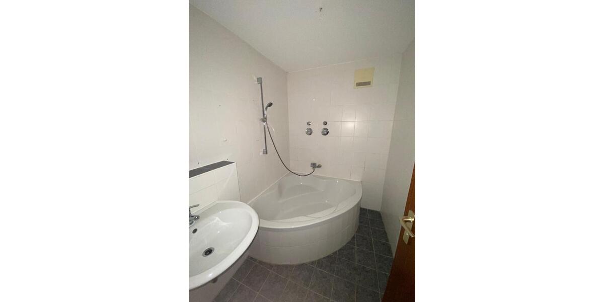 Einfamilienhaus Ludwigsburg - 2 Zimmer, 50 m&sup2;, 198.000&euro; | Angebot:25988261