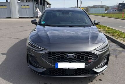 Ford Focus 40.000 km 33.499 &euro; Schorndorf 73614