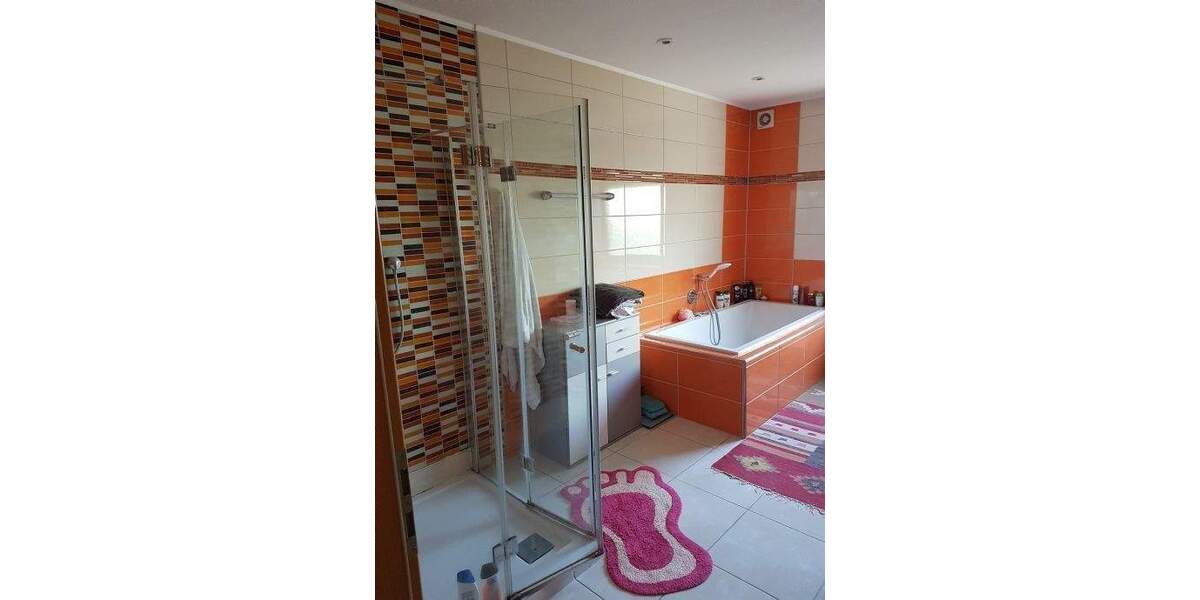 Mehrfamilienhaus, Wohnhaus Oberstenfeld - 5 Zimmer, 211 m&sup2;, 699.000&euro; | Angebot:25774763