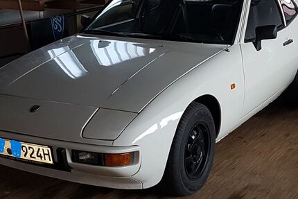 Porsche 924 99.999 km 11.500 &euro; Tiefenbronn 75233