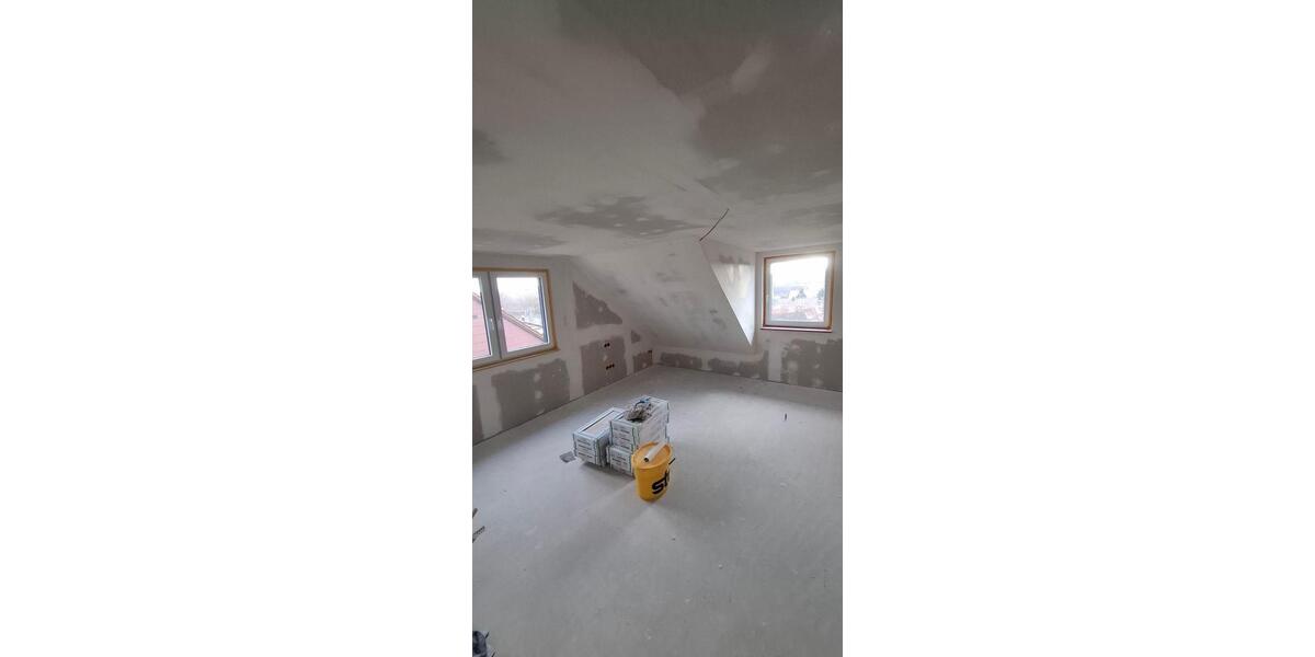 Dachgeschoßwohnung Lauffen am Neckar - 3 Zimmer, 74 m&sup2;, 980&euro; | Angebot:25379644