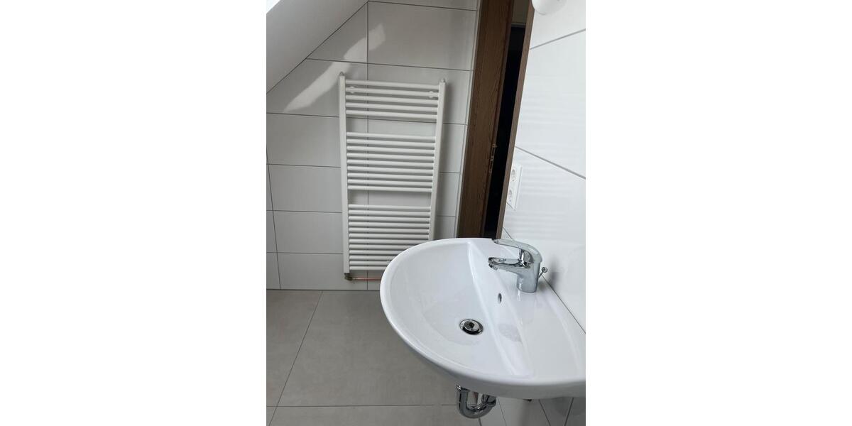 Dachgeschoßwohnung Schorndorf - 2 Zimmer, 50 m&sup2;, 660&euro; | Angebot:26094574