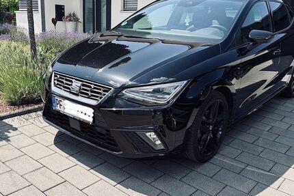 Seat Ibiza 33.900 km 19.300 &euro; Tiefenbronn 75233