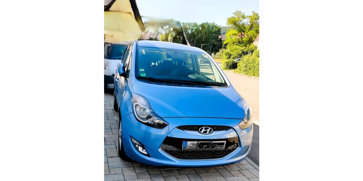 Hyundai ix20 64.500 km 7.400 &euro; Sachsenheim 74343