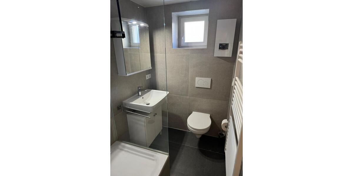 Etagenwohnung Stuttgart Zuffenhausen - 1.5 Zimmer, 30 m&sup2;, 990&euro; | Angebot:26003067