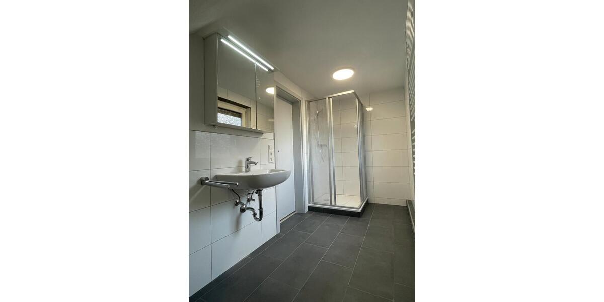 Etagenwohnung Weinstadt - 4 Zimmer, 80 m&sup2;, 1.450&euro; | Angebot:25569297