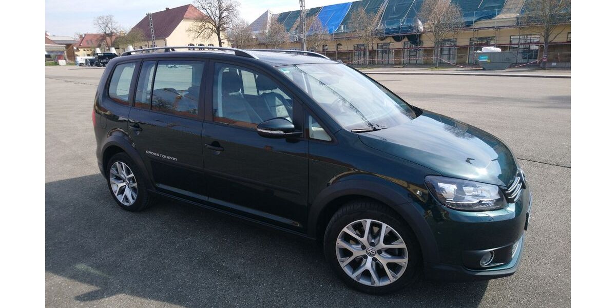 VW Touran 121.000 km 12.950 &euro; Stuttgart 70376
