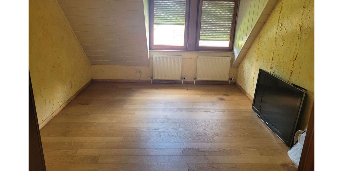 schöne ruhig gelegene 2,5 Zi. DG Maisonette Whg. - Maisonettenwohnung Talheim | Angebot:26764956