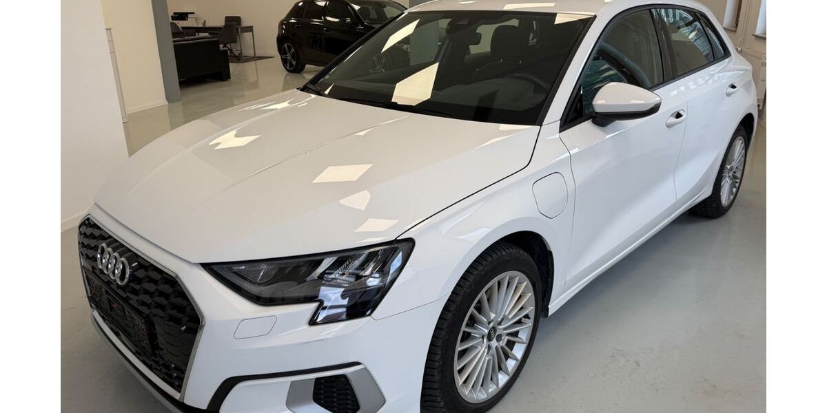 Audi A3 33.000 km 22.900 &euro; Magstadt 71106