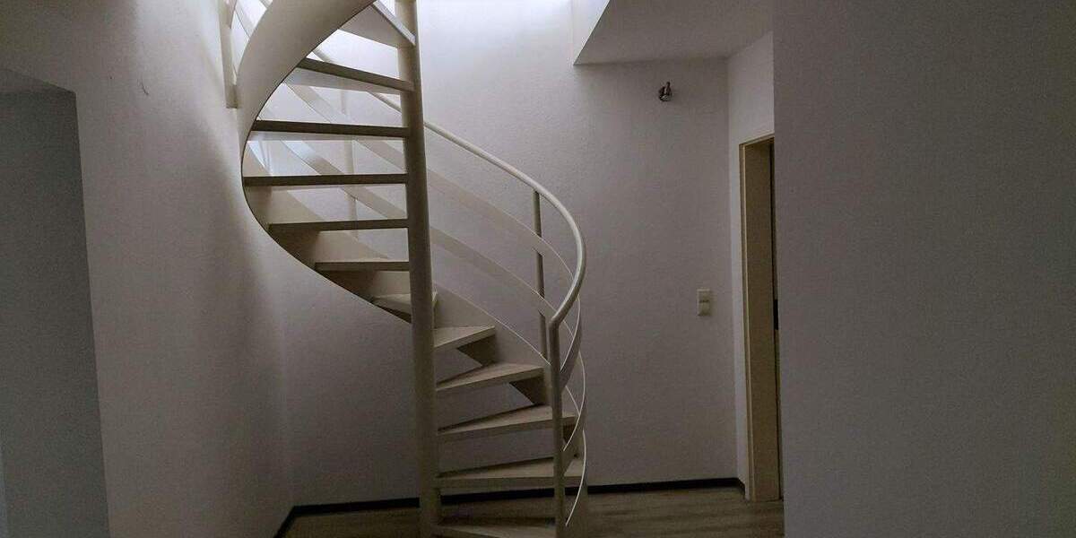 Etagenwohnung Vaihingen an der Enz - 3 Zimmer, 114 m&sup2;, 1.200&euro; | Angebot:25668025