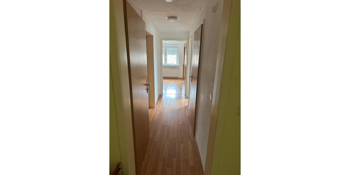 Etagenwohnung Sachsenheim - 2 Zimmer, 45 m&sup2;, 500&euro; | Angebot:26226410