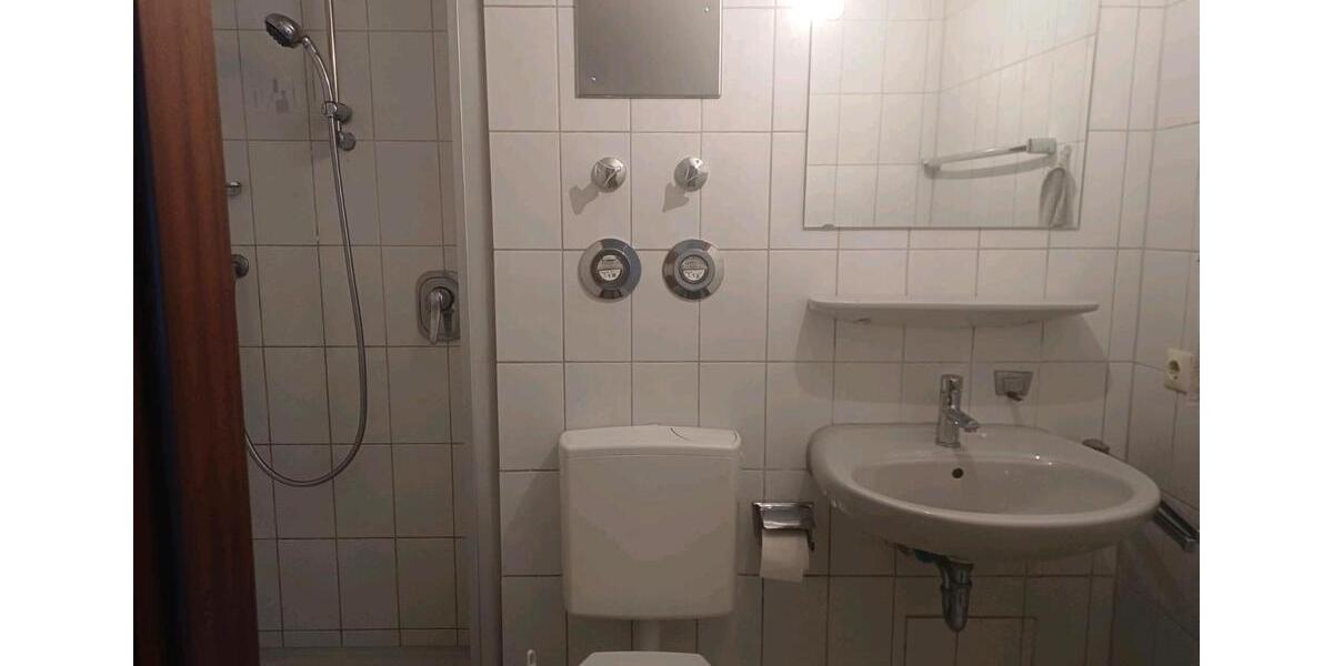 Etagenwohnung Freiberg am Neckar - 1 Zimmer, 39 m&sup2;, 175.000&euro; | Angebot:26972567