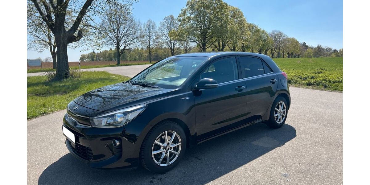 Kia Rio 92.000 km 9.400 &euro; Grafenau 71120