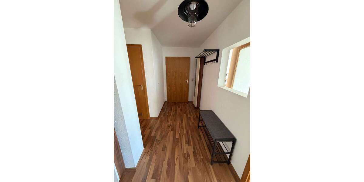 Etagenwohnung Freiberg am Neckar - 2 Zimmer, 78 m&sup2;, 1.230&euro; | Angebot:27230870