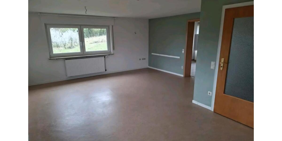 Etagenwohnung Pleidelsheim - 4 Zimmer, 100 m&sup2;, 1.100&euro; | Angebot:25944163