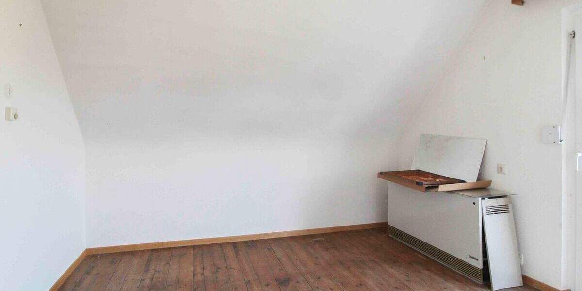 Einfamilienhaus Mühlacker Dürrmenz - 6 Zimmer, 175.000&euro; | Angebot:25851085