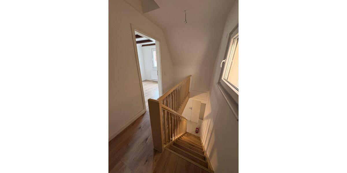 Etagenwohnung Weil der Stadt - 2 Zimmer, 70 m&sup2;, 1.200&euro; | Angebot:25589630