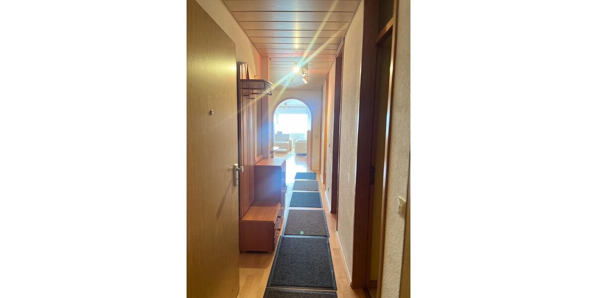 Etagenwohnung Sachsenheim - 2.5 Zimmer, 70 m&sup2;, 1.050&euro; | Angebot:25931289