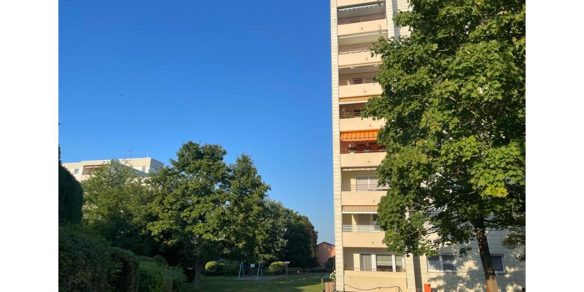 Etagenwohnung Esslingen am Neckar Pliensauvorstadt - 1 Zimmer, 38 m&sup2;, 180.000&euro; | Angebot:25046638