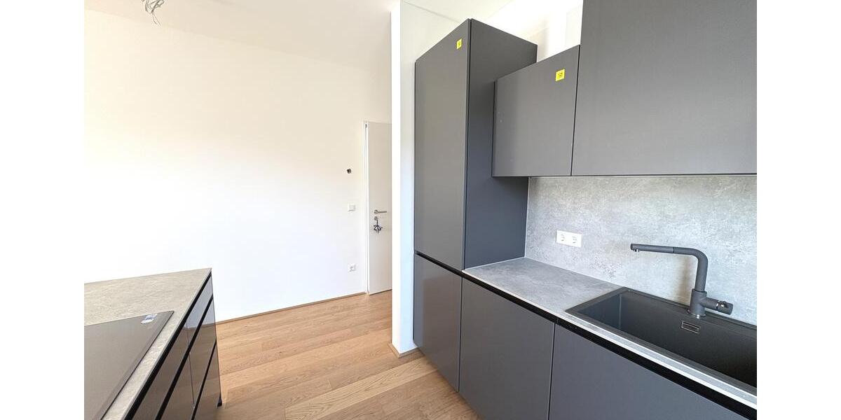 Dachgeschoßwohnung Leonberg - 2 Zimmer, 91 m&sup2;, 1.869&euro; | Angebot:23712852