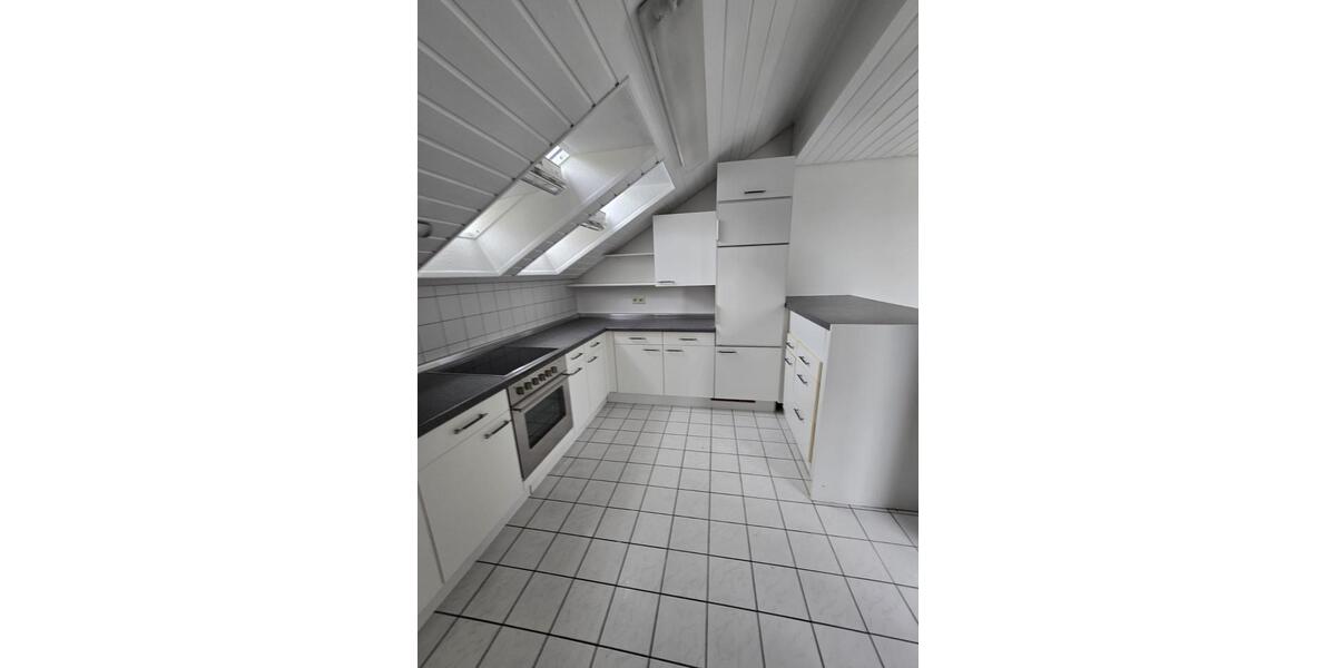 Dachgeschoßwohnung Marbach am Neckar - 3 Zimmer, 100 m&sup2;, 380.000&euro; | Angebot:27595730