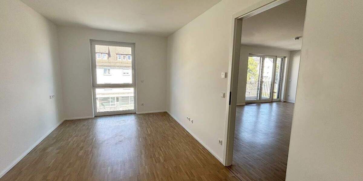 Etagenwohnung Stuttgart Untertürkheim - 3 Zimmer, 90 m&sup2;, 1.490&euro; | Angebot:25665160