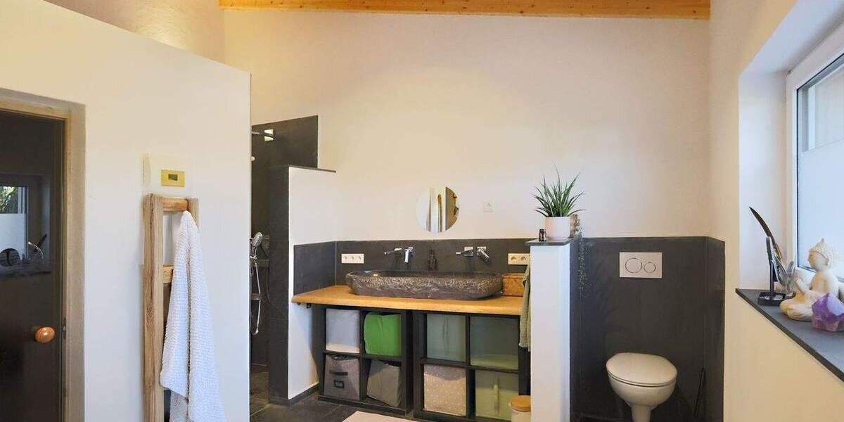 Einfamilienhaus Tiefenbronn Lehningen - 8 Zimmer, 266 m&sup2;, 795.000&euro; | Angebot:25771592