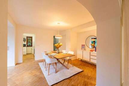 Zimmer Esslingen Innenstadt - 1 Zimmer, 1.350&euro; | Angebot:25528727