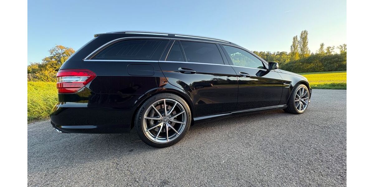Mercedes-Benz E 63 AMG 195.000 km 22.000 &euro; Mühlacker 75417